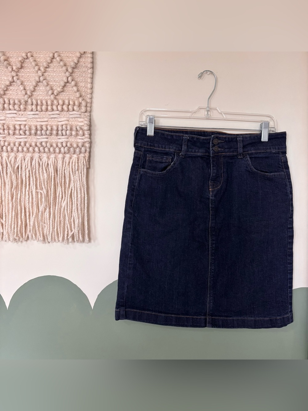 Old Navy dark wash denim skirt with button detail